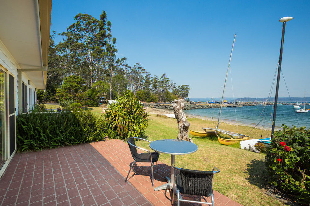 Quarantine Bay Beach Cottages Eden Exterior photo