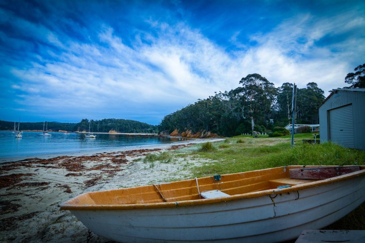 Quarantine Bay Beach Cottages Eden Exterior photo