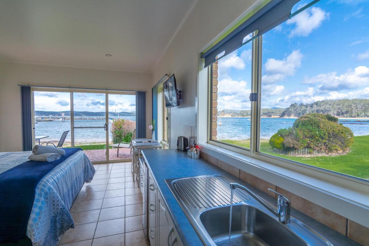 Quarantine Bay Beach Cottages Eden Exterior photo