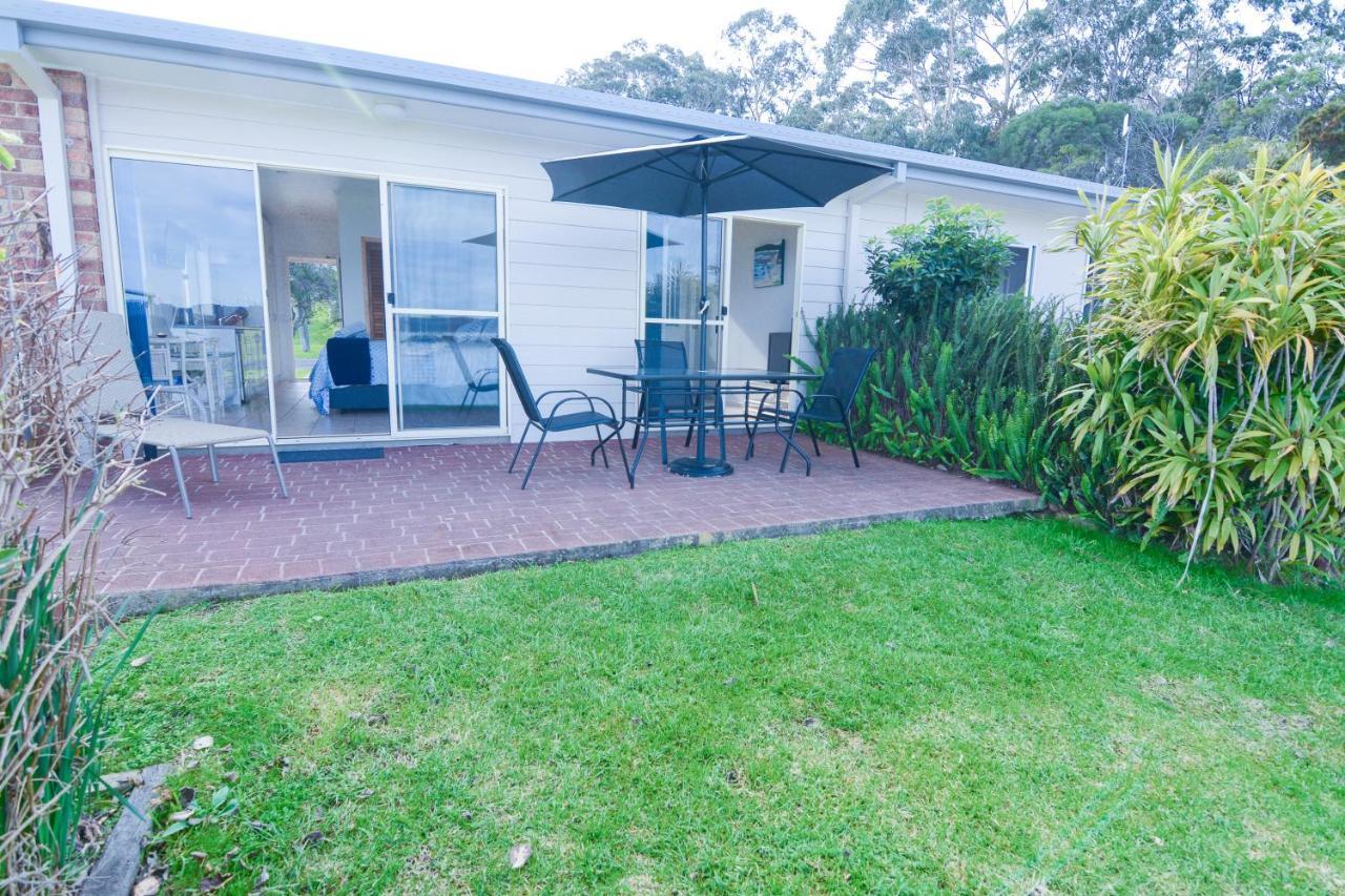 Quarantine Bay Beach Cottages Eden Exterior photo